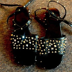 SOLD💋 Spike Ankle tie Sandals NEW